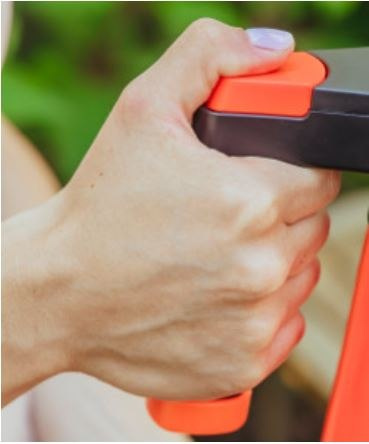 Opryskiwacz z ergonomicznym uchwtem Opryskiwacz z ergonomicznym uchwtem