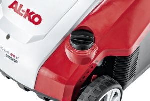 Wertykulator elektryczny AL-KO posiada walec z 20 stalowymi nożami Wertykulator elektryczny AL-KO posiada walec z 20 stalowymi nożami