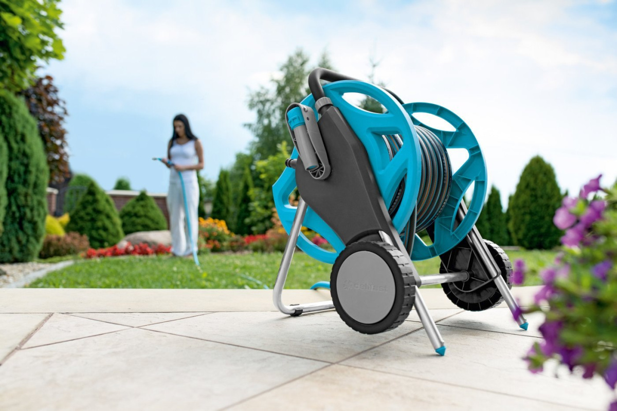 Zestaw wózek i wąż ORIGINALFLEX 1/2" 30 m + akcesoria z wygodnym uchwytem Cellfast Zestaw wózek i wąż ORIGINALFLEX 1/2" 30 m + akcesoria z wygodnym uchwytem Cellfast