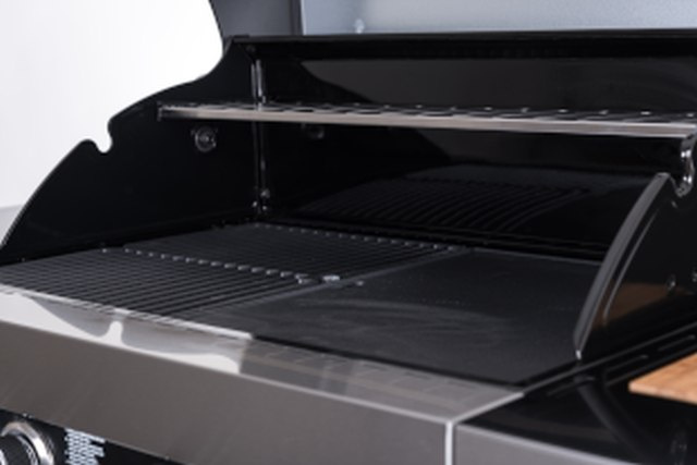 Grill gazowy Masport BBQ MB4000 z okienkiem do kontroli grillowania Grill gazowy Masport BBQ MB4000 z okienkiem do kontroli grillowania