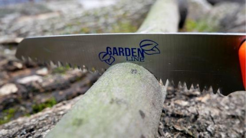 Piła Do Gałęzi Szablasta 17cm Składana Przyciskiem GardenLine